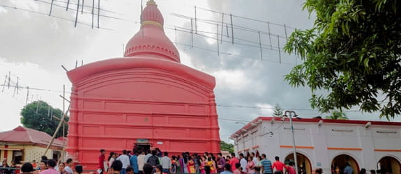 Pray in Mata Tripureshwari Temple